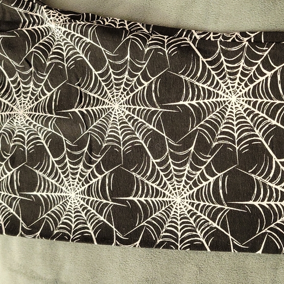 Spider web leggings - Picture 2 of 4